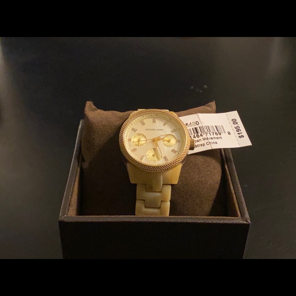 Michael Kors Watch Set - Picture 4 of 4